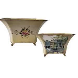 Metal  Planter Cache Pot